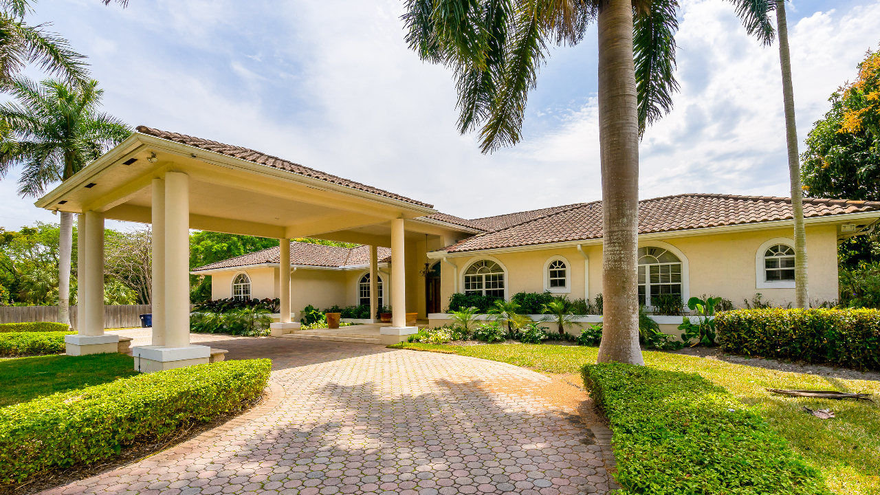 8402-SW-112th-St-04