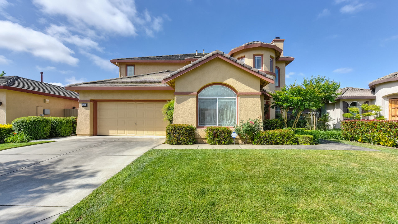 9724 Bovill Drive, Elk Grove, CA, 95624 Scene 1