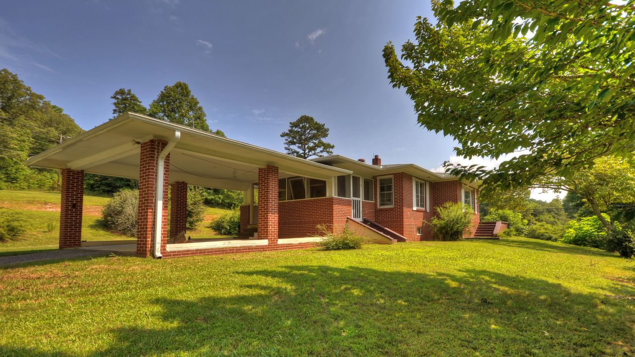 1005 Ada st, Blue Ridge, GA, 30513 Scene 3