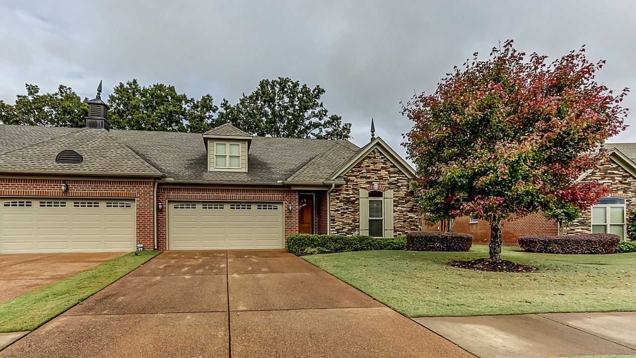 219 St Andrews, Oakland, TN, 38060 Scene 1