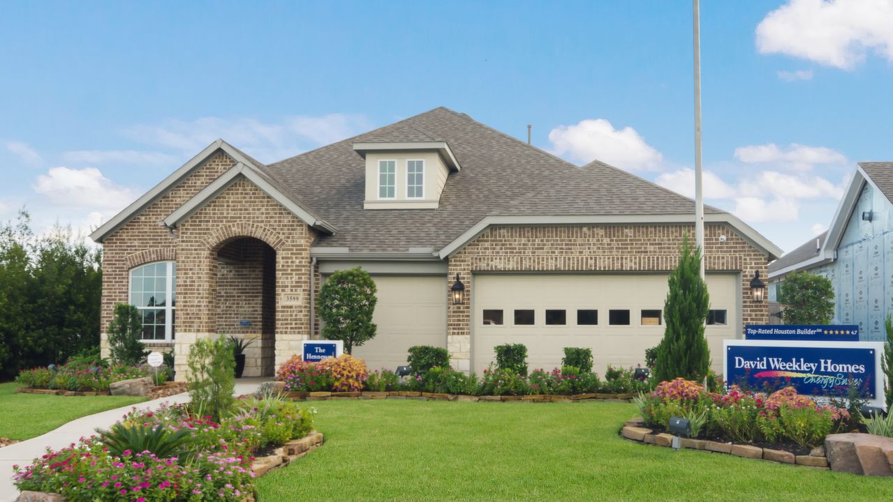 3599MagnoliaCrestLn_002