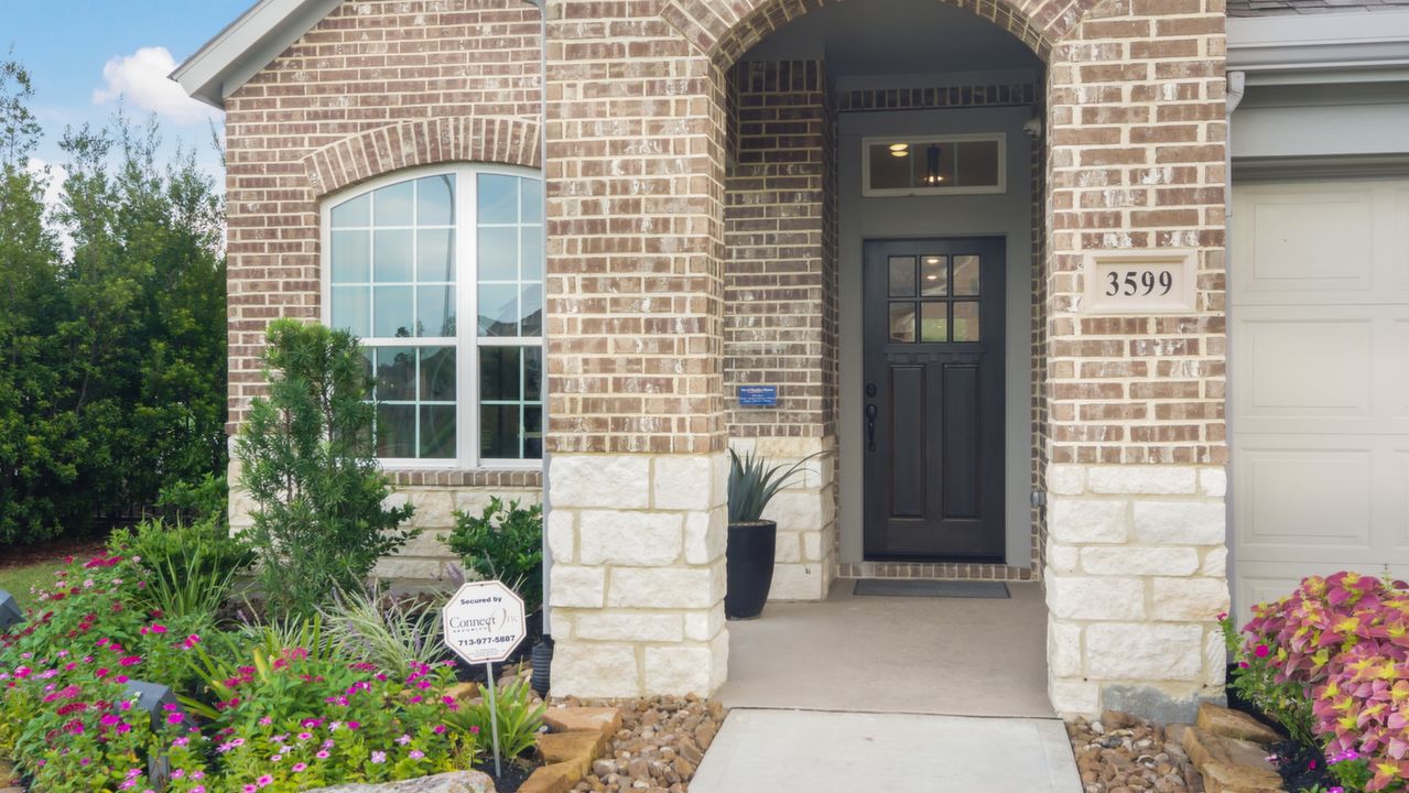 3599MagnoliaCrestLn_003