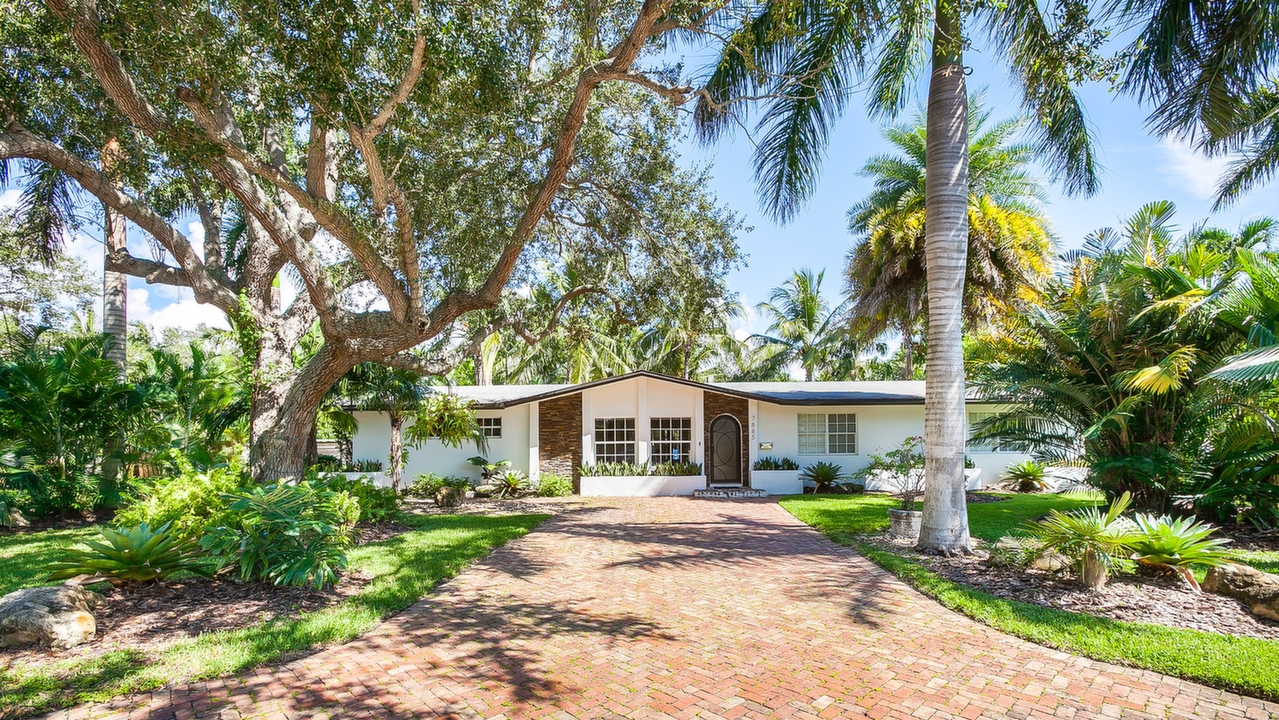 7885-SW-161st-St-01
