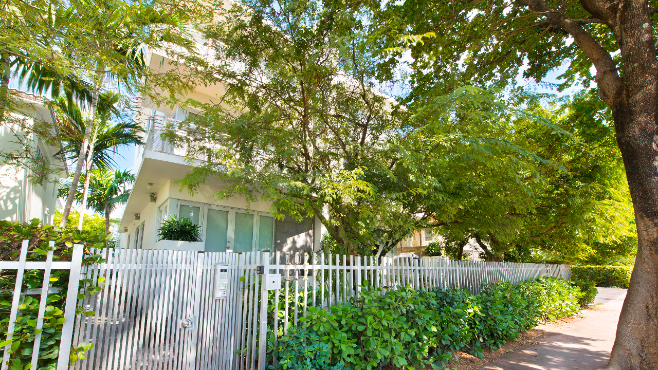 1027-Michigan-Ave-01