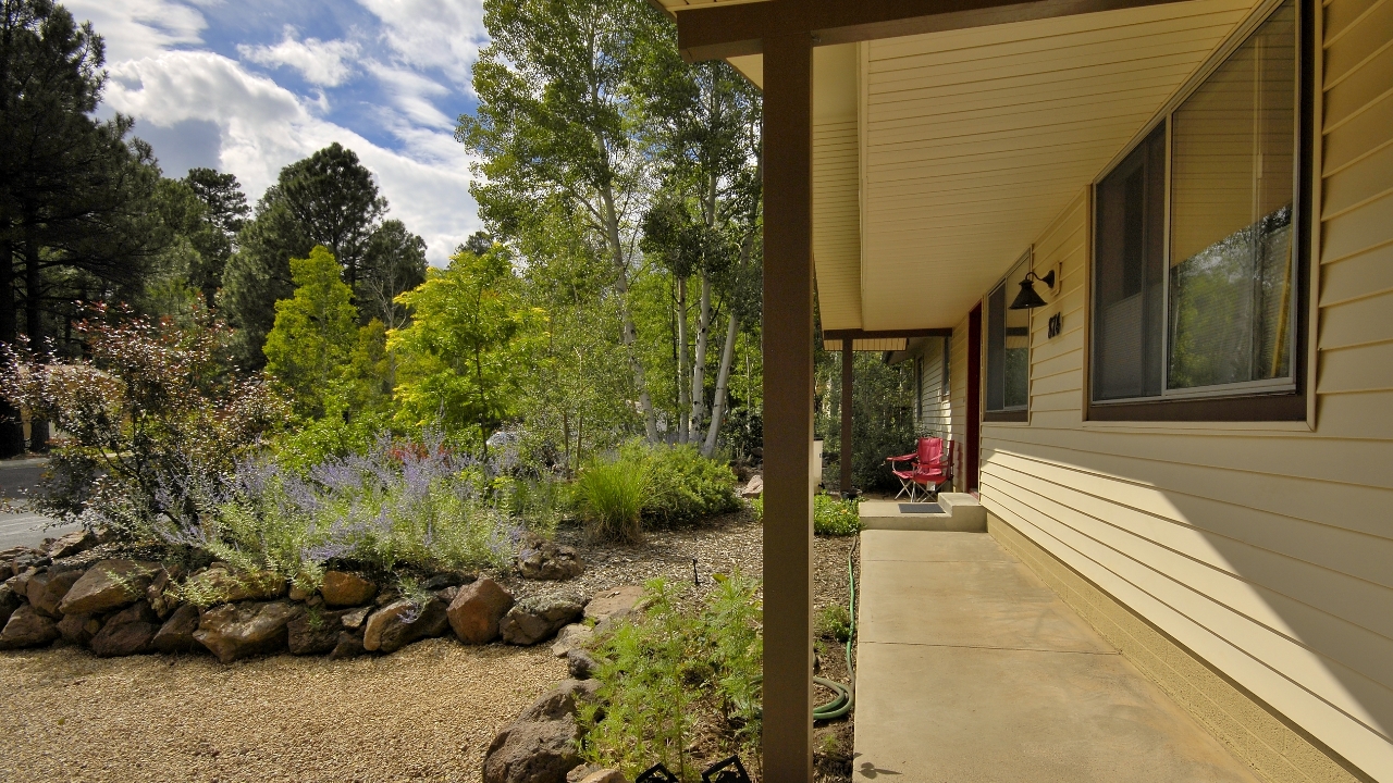 Front:Flower Garden View