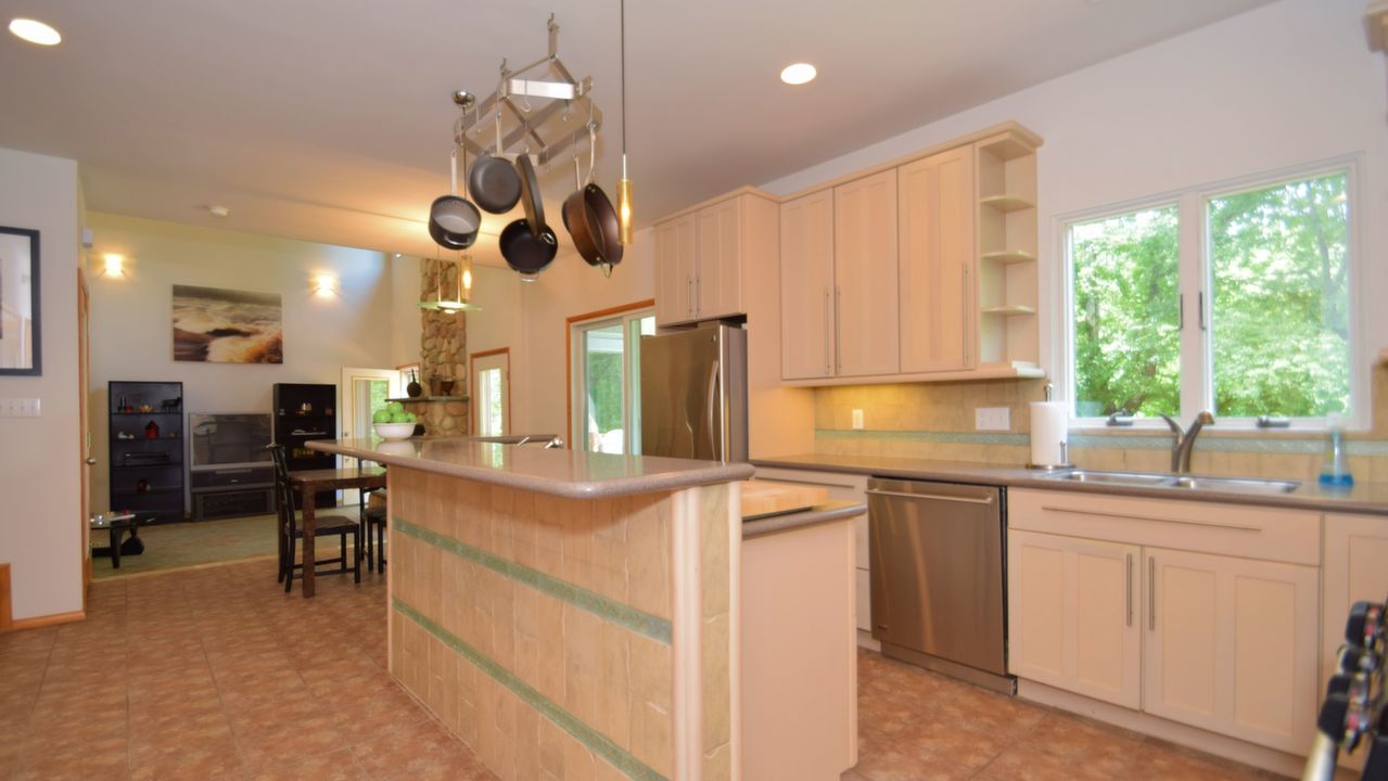 102 W College Ave, Yardley, PA, 19067 Scene 2