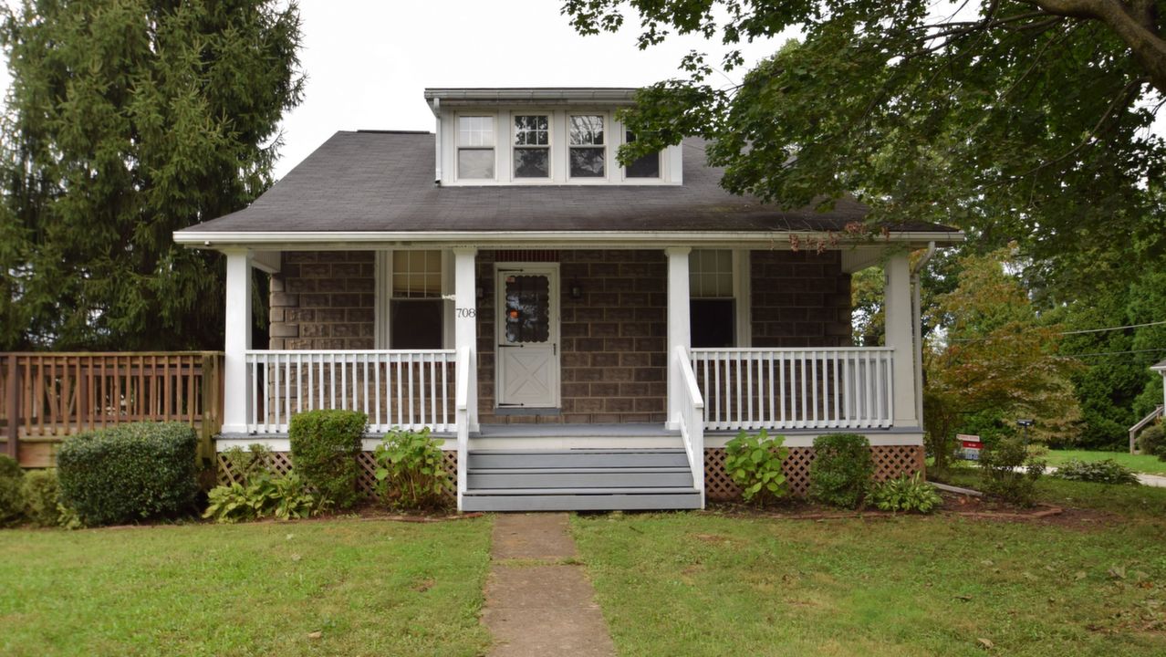 708 S 3rd Ave, Royersford, PA, 19468 Scene 1