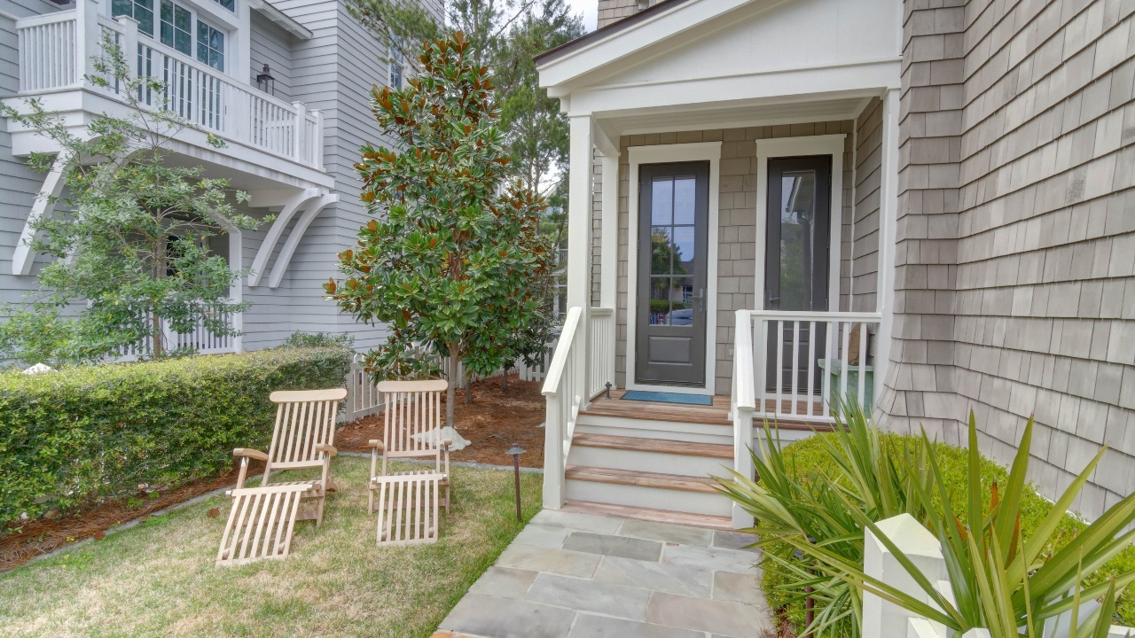 04_Front_001