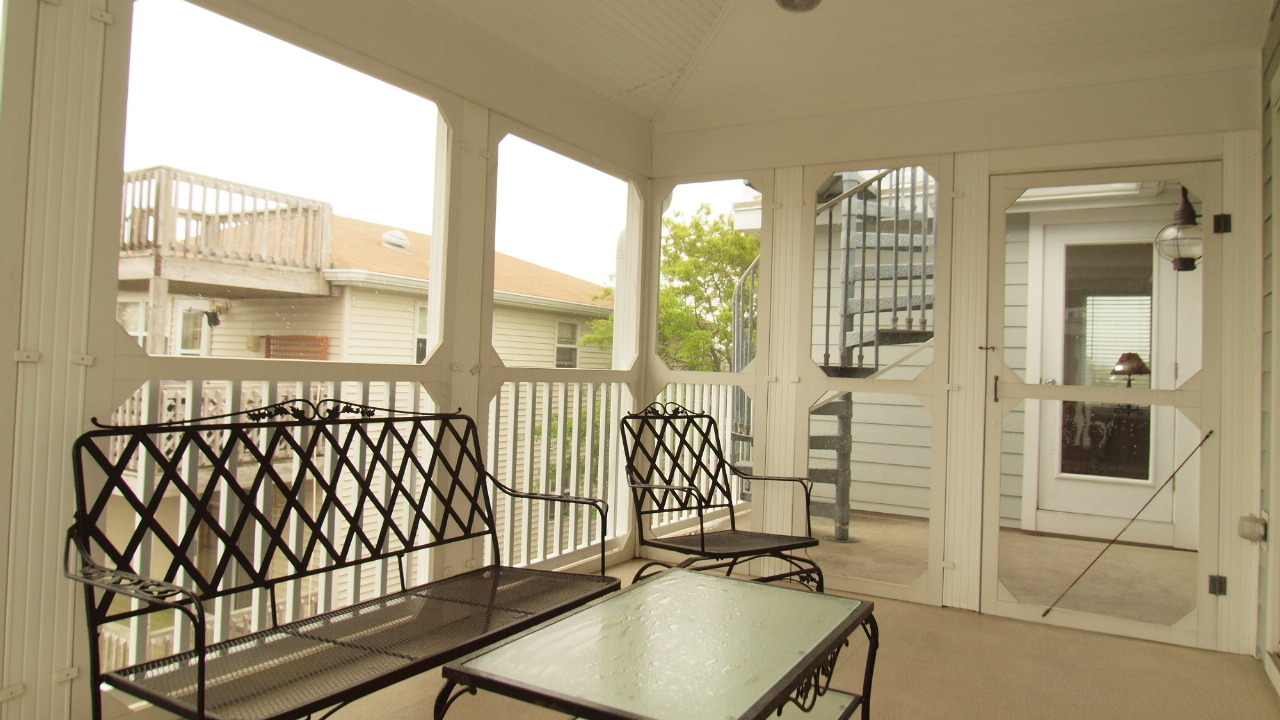 Penthouse Porch