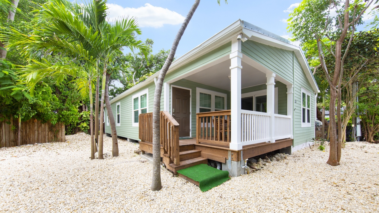 223-Loeb-Ave-01