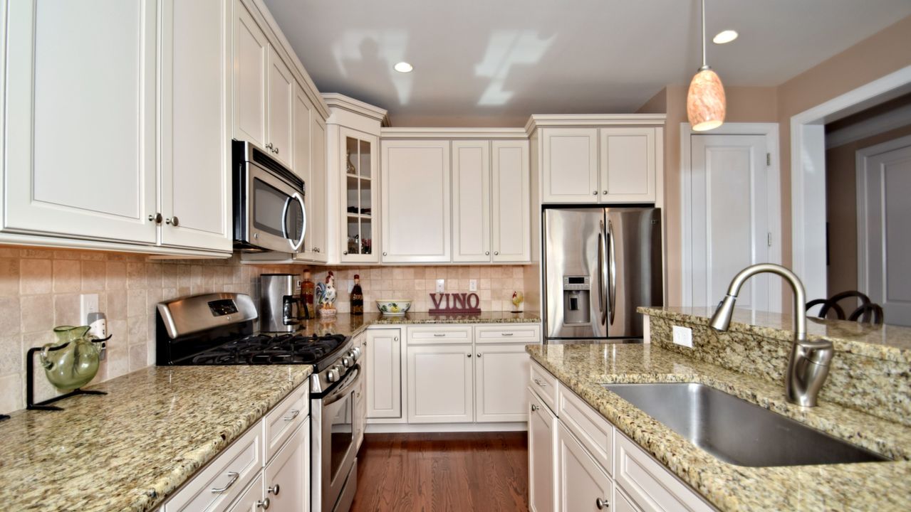 128 Carriage Court, Plymouth Meeting, PA, 19462 Scene 2