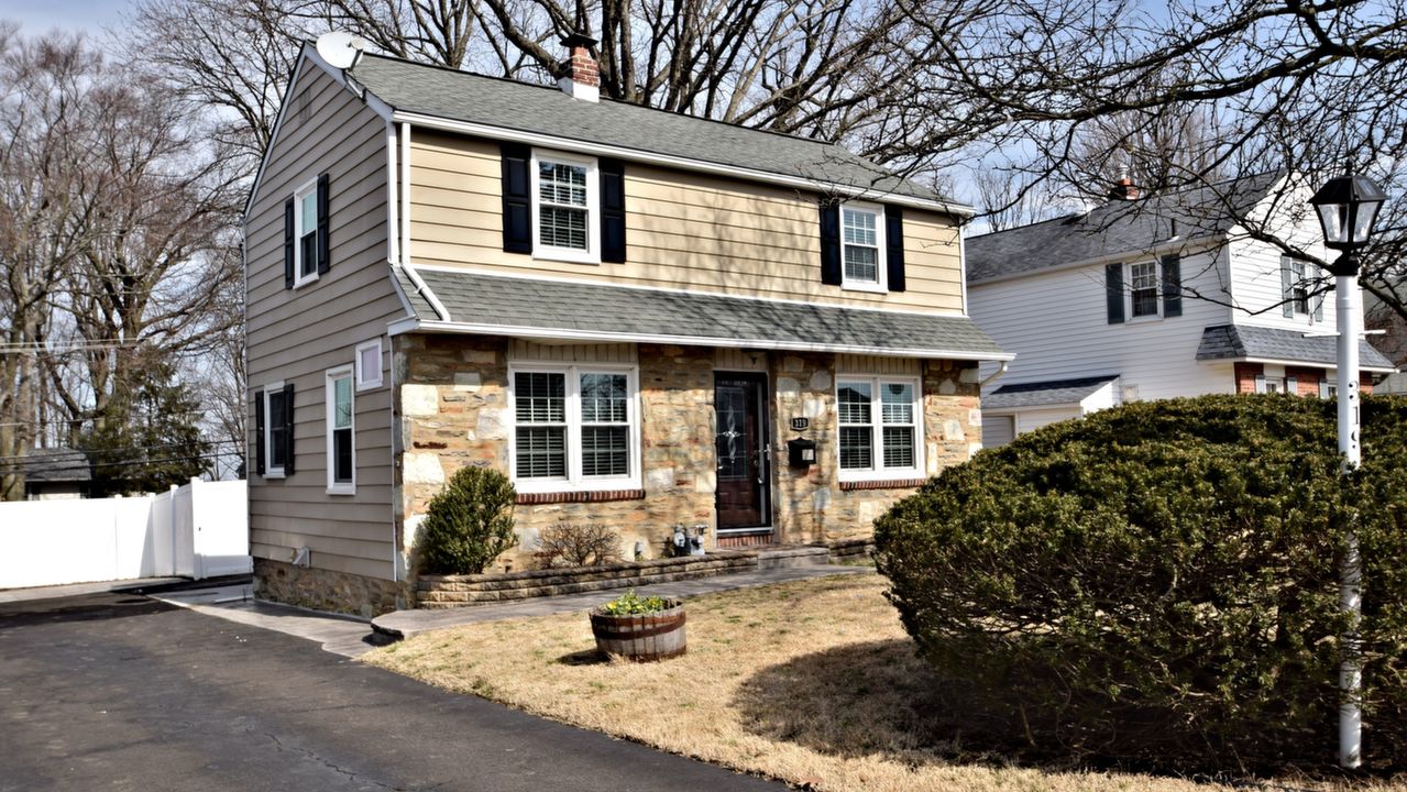 319 Silver Ave, Willow Grove, PA, 19090 Scene 1