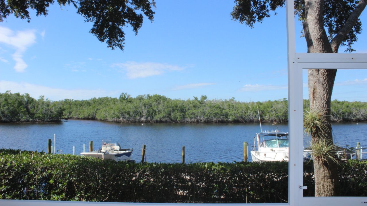 Lanai Water View