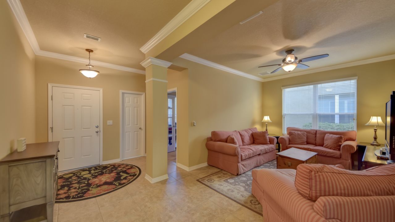 Foyer/Living Room