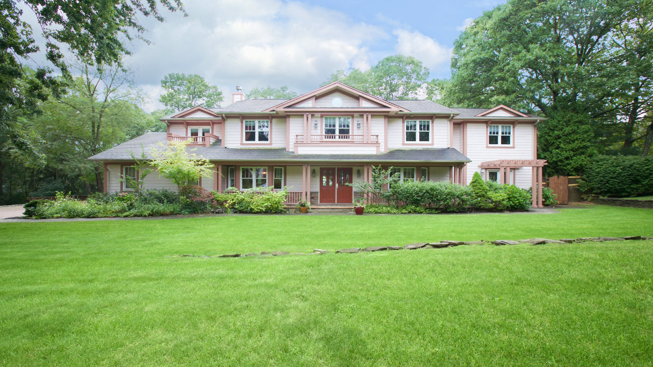 30 Sarah Dr, Dix Hills, NY, 11746 Scene 1