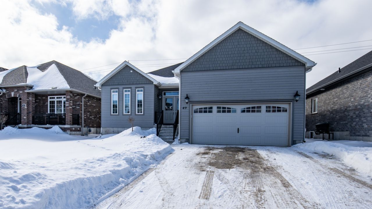 49 Lockerbie Crescent, Collingwood,, ON, L9Y 4S1 Scene 1