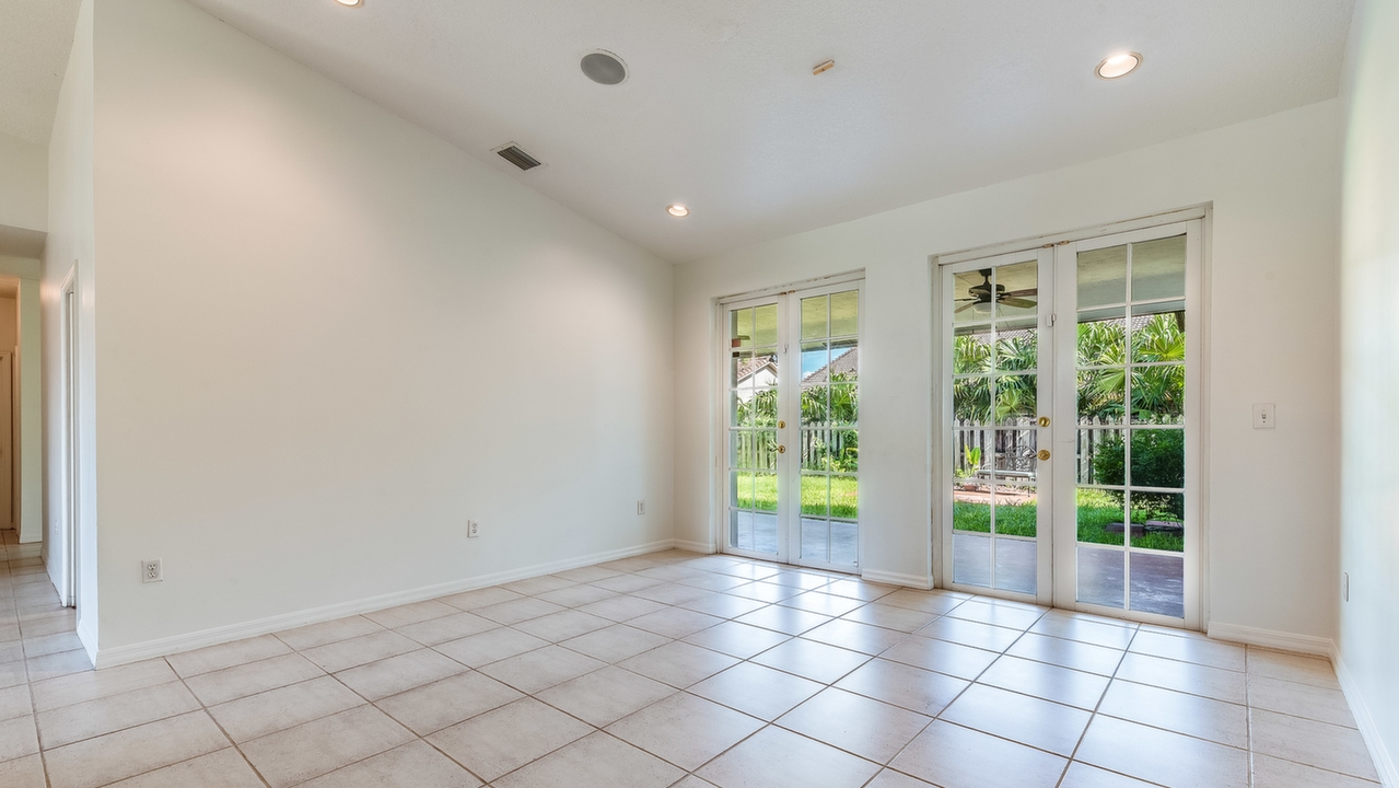 15234-SW-113th-Ter-04