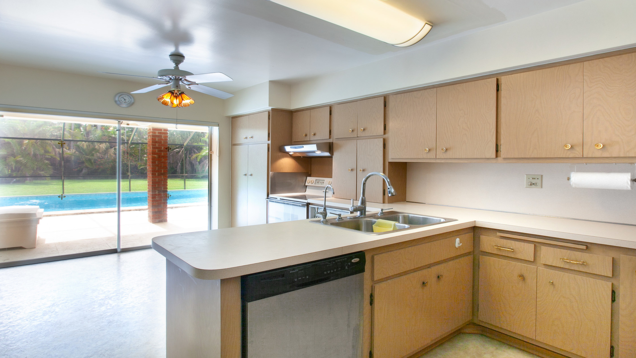 12505-Vista-Lane-09