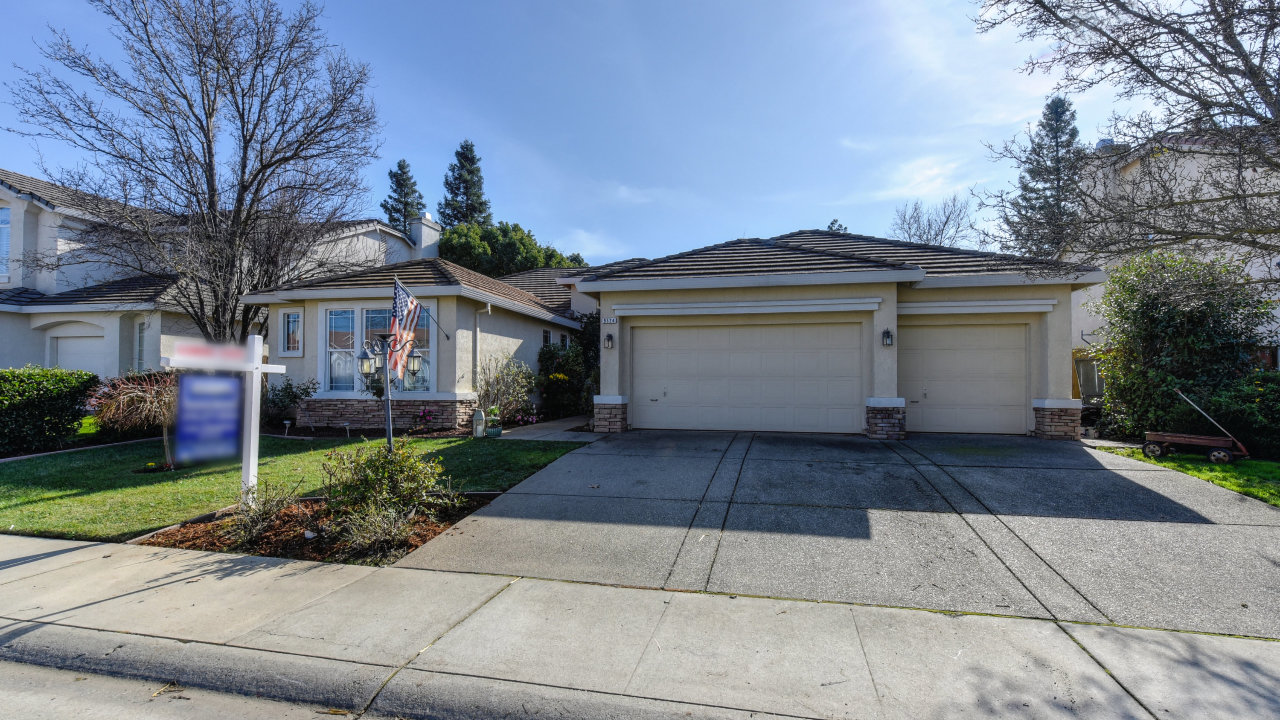 9524 Timber River Way, Elk Grove, CA, 95624 Scene 1