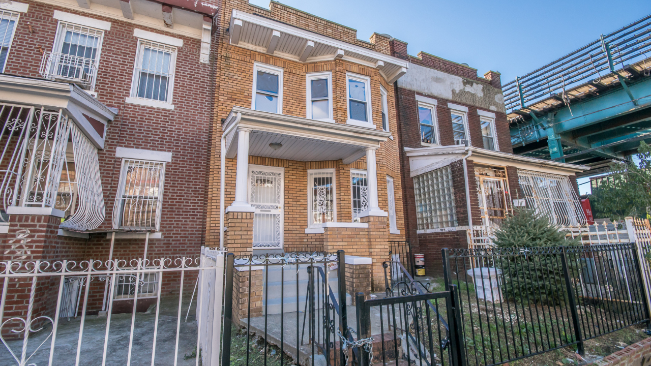 4 Campus Pl, Brooklyn, NY, 11208 Scene 4