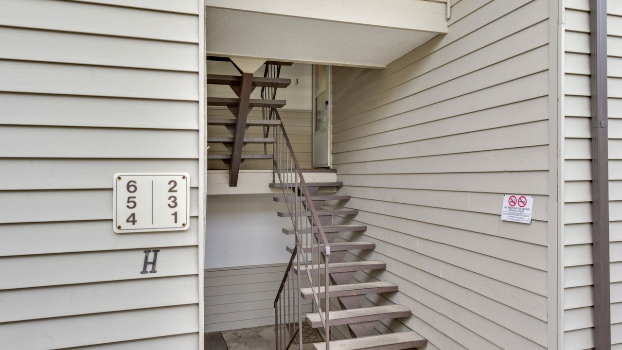 200 SW Florence Ave, Gresham, OR, 97080 Scene 2