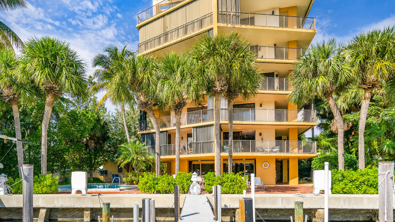 1700-S-Bayshore-Ln-#3B-01