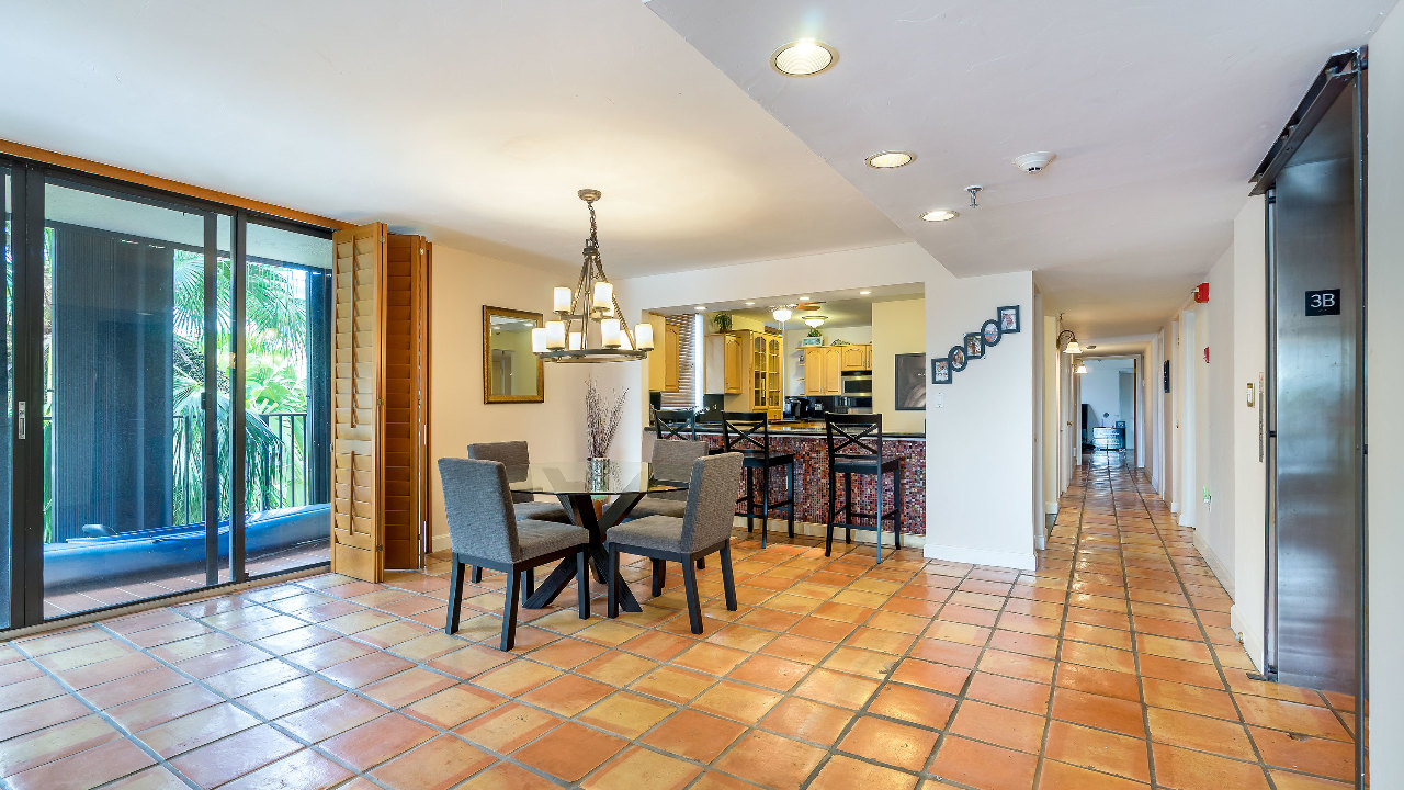 1700-S-Bayshore-Ln-#3B-02