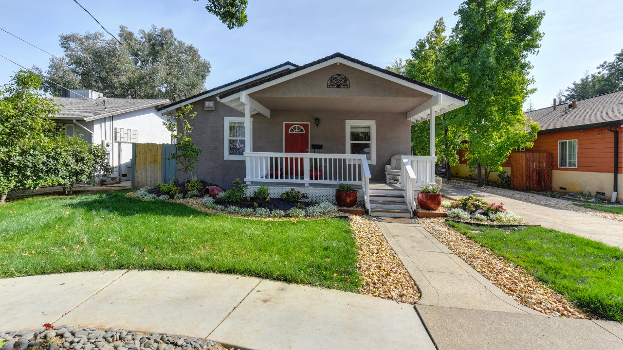 2041 55th Street, Sacramento, CA, 95817 Scene 1