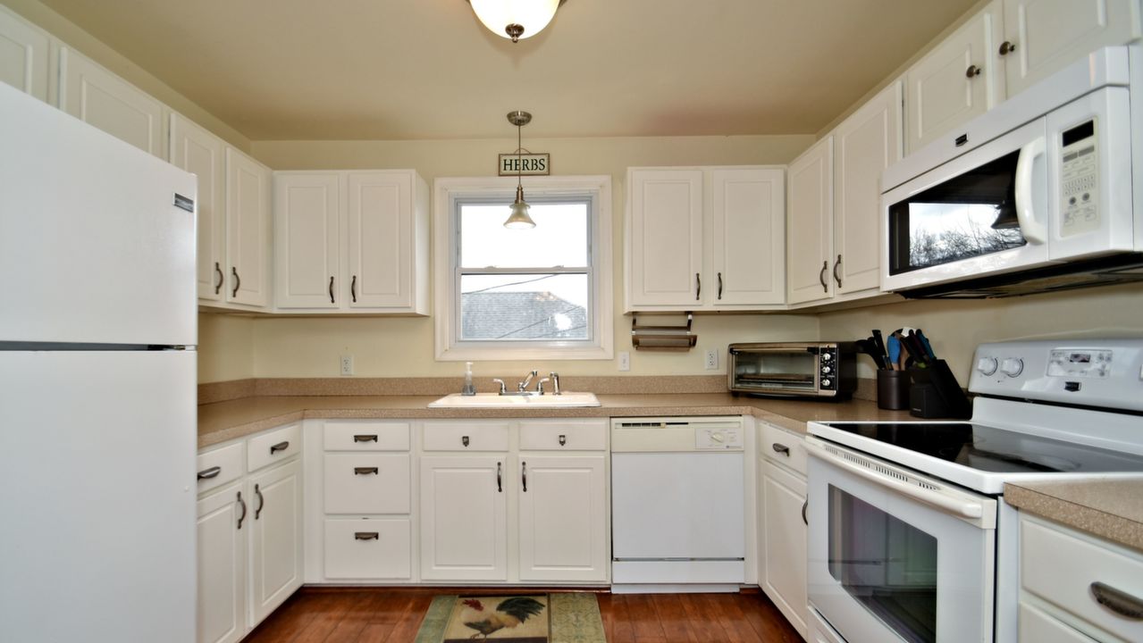 424 N 8th Ave, Coatesville, PA, 19320 Scene 3