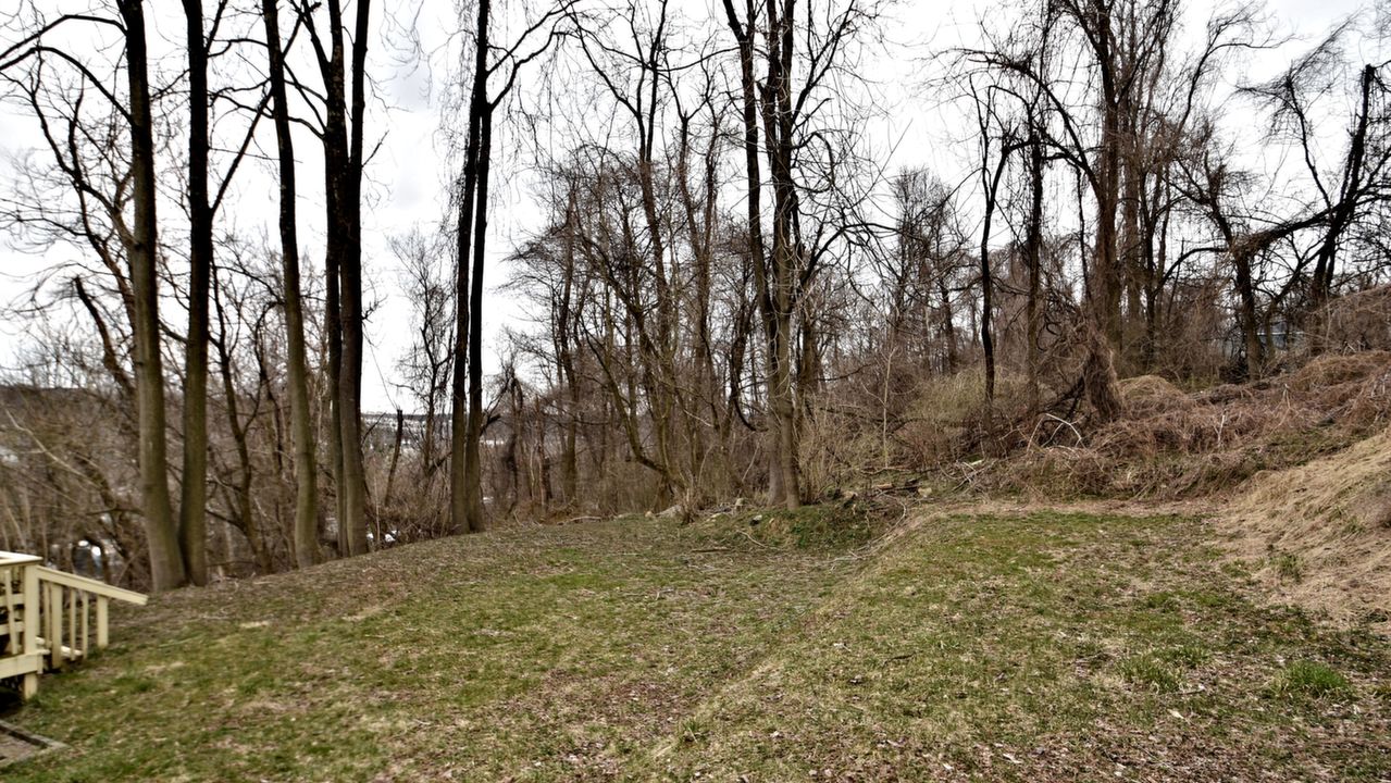 424 N 8th Ave, Coatesville, PA, 19320 Scene 4