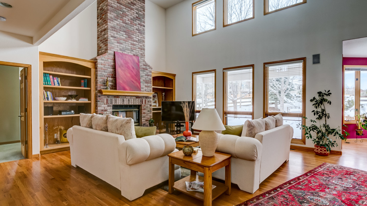 Spacious Family Room