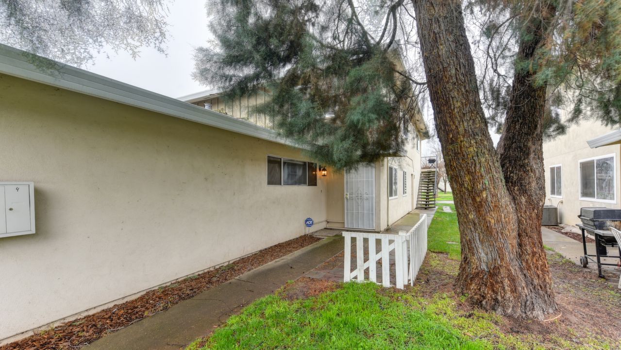 9001 Casals St, #2, Sacramento, CA, 95826 Scene 3