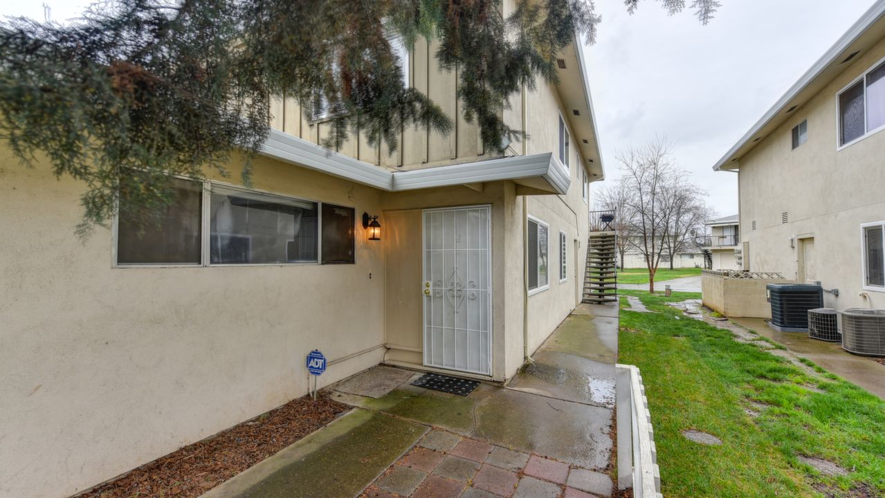 9001 Casals St, #2, Sacramento, CA, 95826 Scene 4