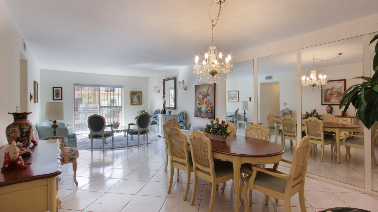 1630-W-46th-St-#405D-03