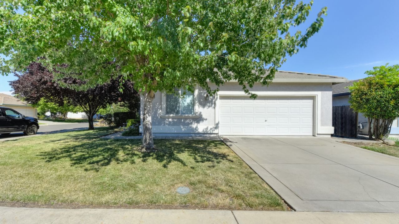 8238 Windmill Oaks Pl, Antelope, CA, 95843 Scene 1