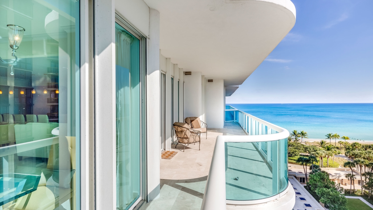 Palace-@Bal-Harbour-9D-04