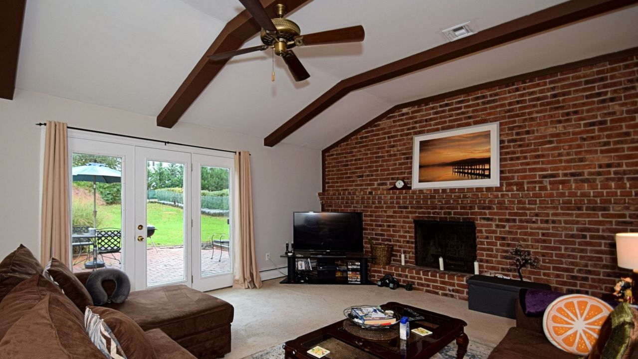 549 Long Meadow Rd, Trooper, PA, 19403 Scene 4