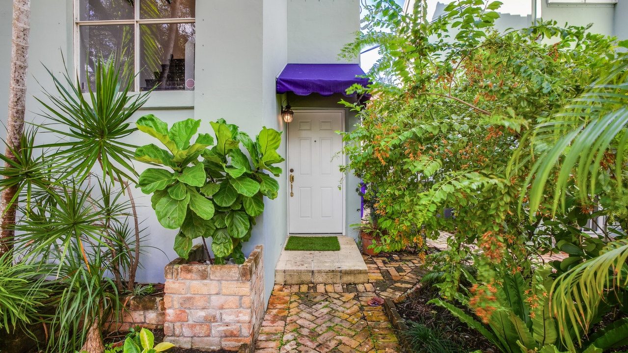 3102-Shipping-Ave-02