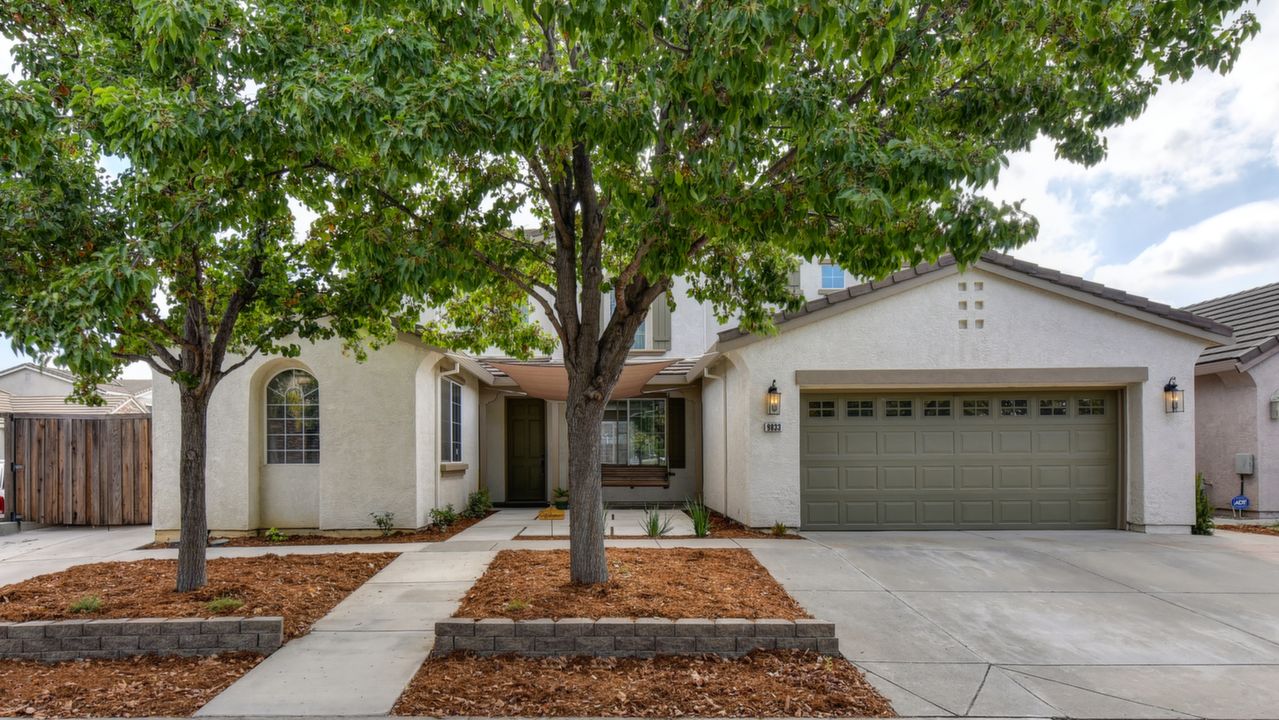 9833 Spring View Way, Elk Grove, CA, 95757 Scene 1