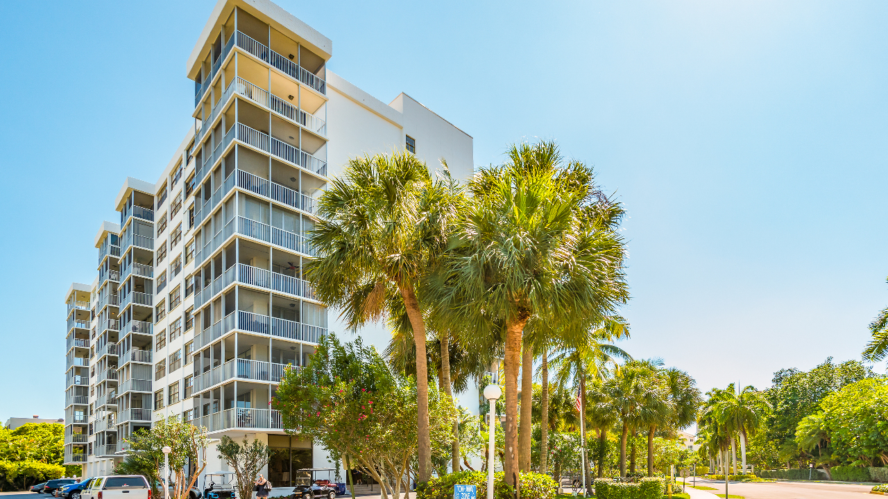 Island-Breakers-Condo-#7F-01