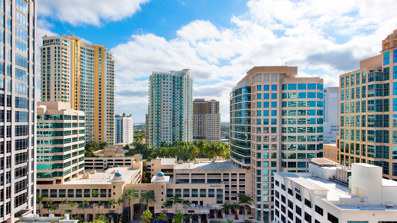 350-Las-Olas-Place-#1730-05