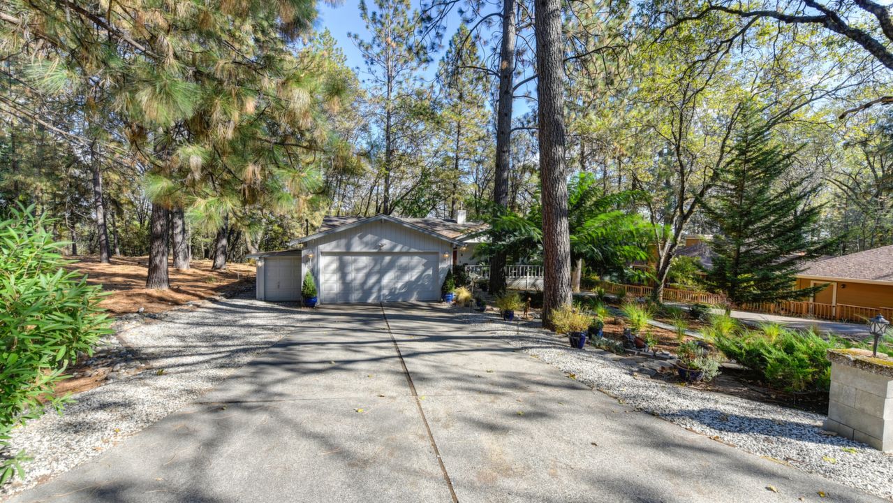 16815 Alioto Drive, Grass Valley, CA, 95949 Scene 3