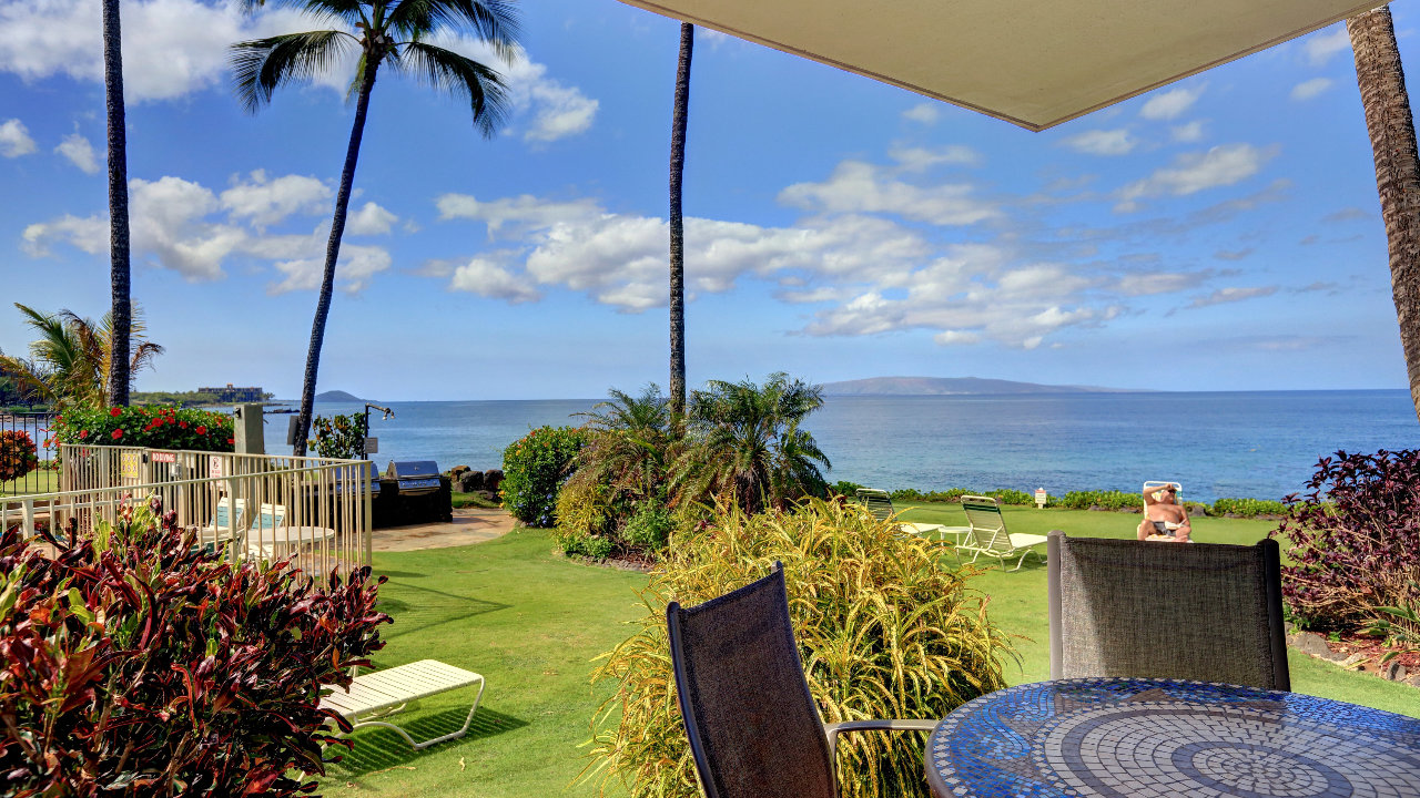 Lanai Courtyard View
