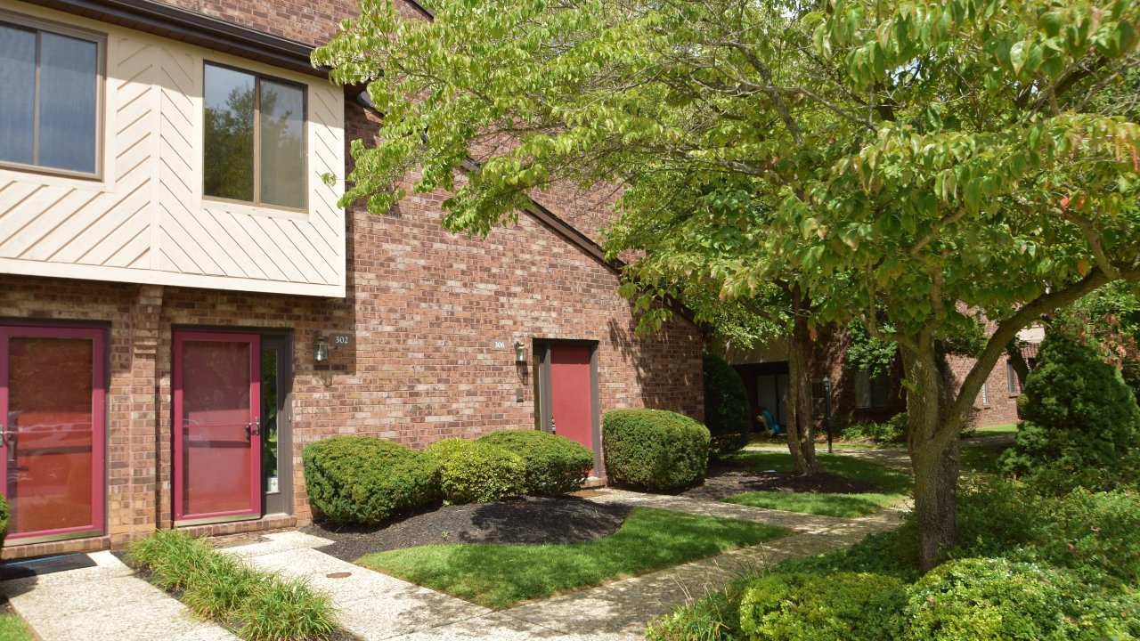 306 Mountain View Dr, Wayne, PA, 19087 Scene 1