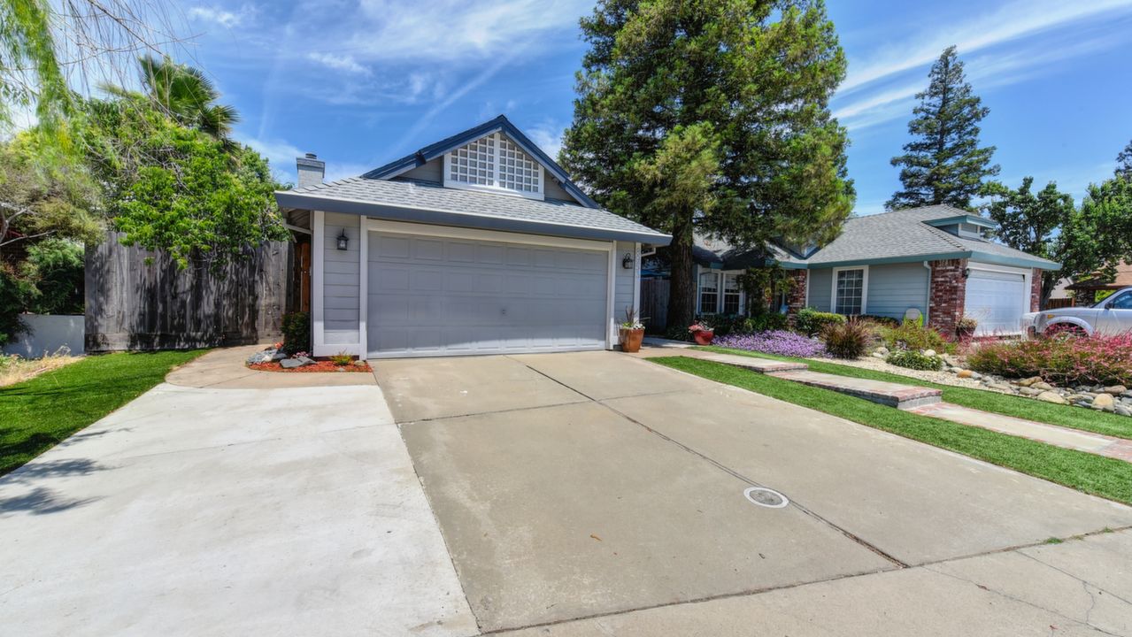 8953 Emsdale Way, Sacramento, CA, 95829 Scene 3