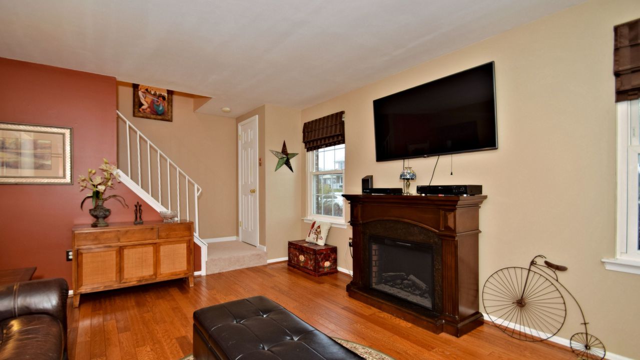 514 Woodbridge Cir, Harleysville, PA, 19438 Scene 2