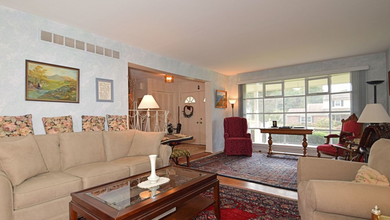 3151 Burn Brae Dr, Dresher, PA, 19025 Scene 2