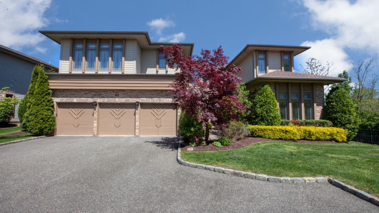 21 Kettlepond Rd, Jericho, NY, 11753 Scene 1