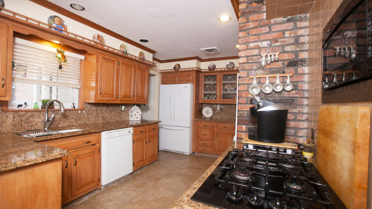 2 Sandpiper Lane, Northport, NY, 11768 Scene 3