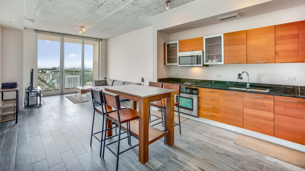 2-Midtown-H2302-01